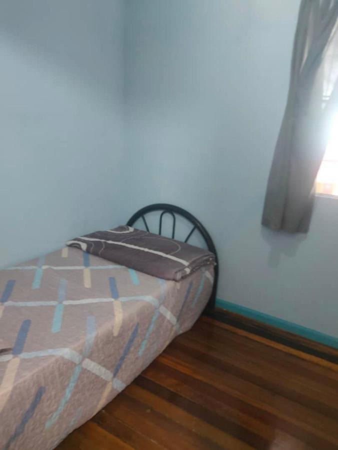 Mak Homestay Upstairs With 5 Bedrooms Kundasang Luaran gambar