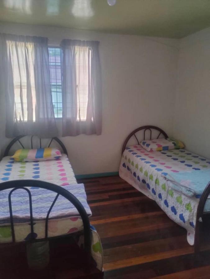 Mak Homestay Upstairs With 5 Bedrooms Kundasang Luaran gambar